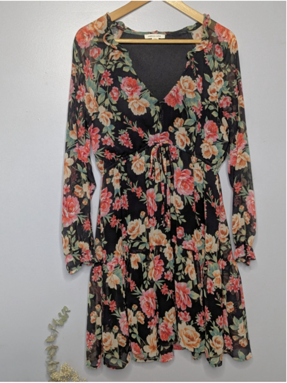 American Eagle Black Floral Chiffon Long Sleeve Tiered Mini Dress V-Neck L